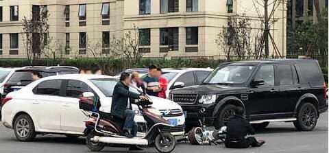 交通事故赔偿律师.jpg