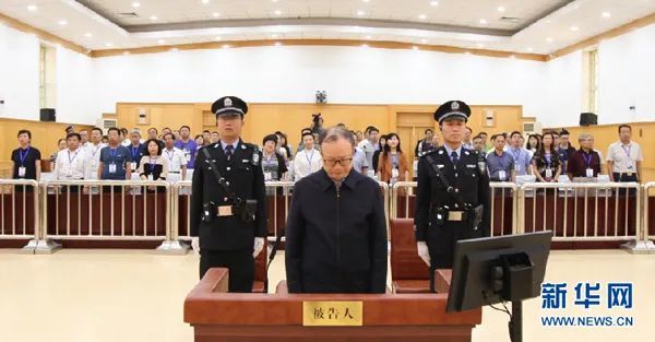 代孕弃养.jpg